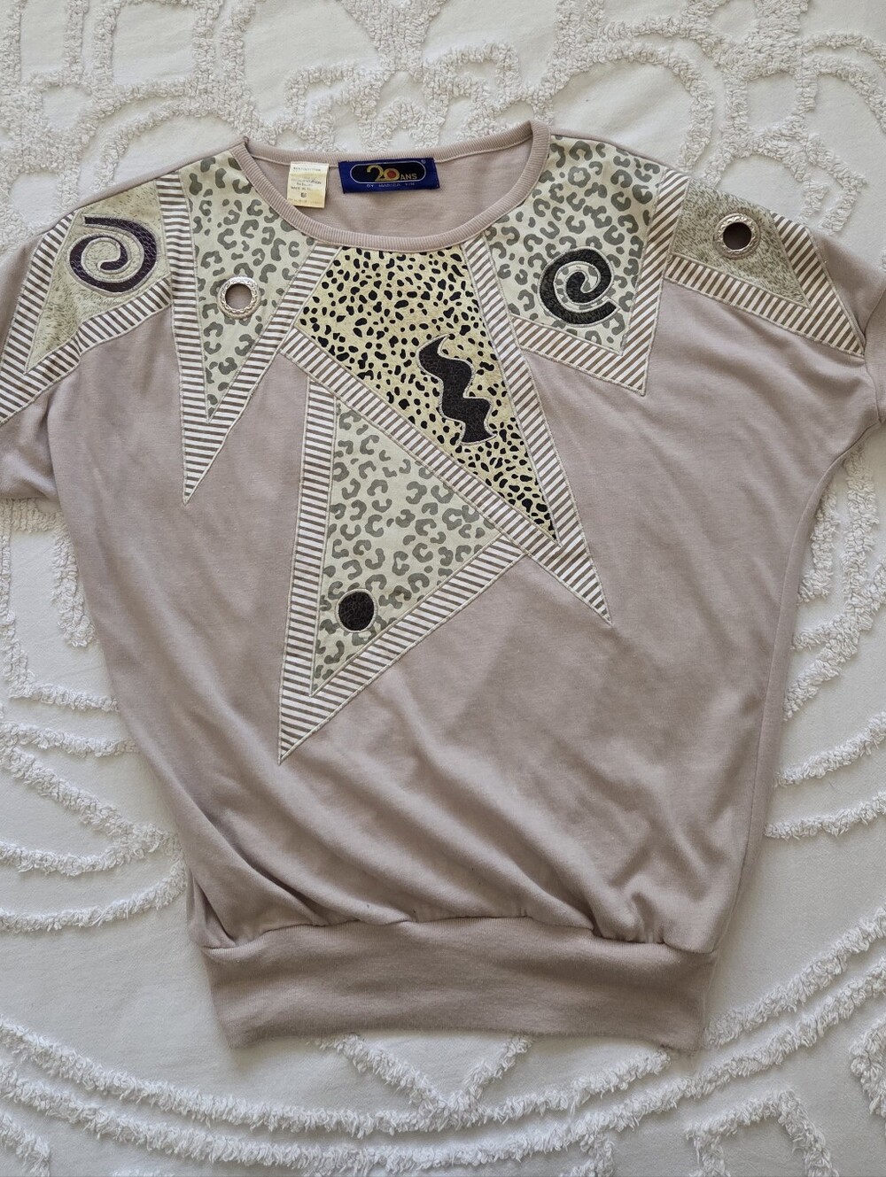 VTG 80s Mariea Kim 20 Ans Wearable Art Sweatshirt Animal Patchwork Grommet Sz S.